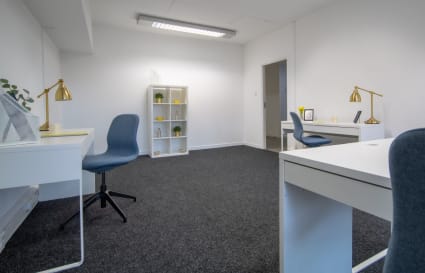 Private Office for up to 5 People | 189 Sq. Ft.
