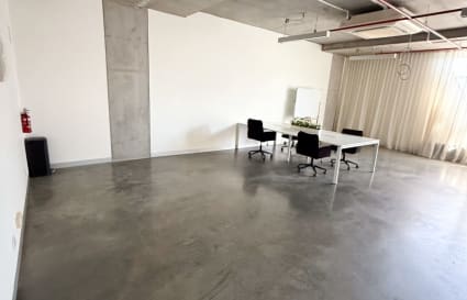 6-8 Person | Light-Filled Industrial Space in South Melbourne
