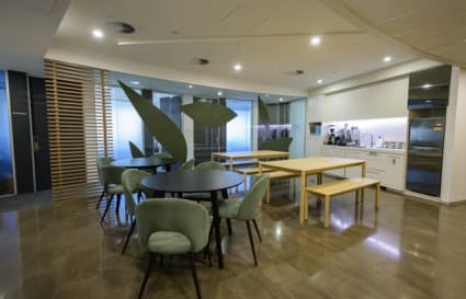 18-Person External Private Office with 3-Person Internal Office | 90sqm