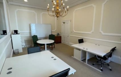 Private Office for up to 8 People | 369 Sq. Ft. - Suite 1R