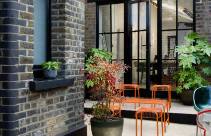 10 Person Private Office in London | 400 Sq. Ft.
