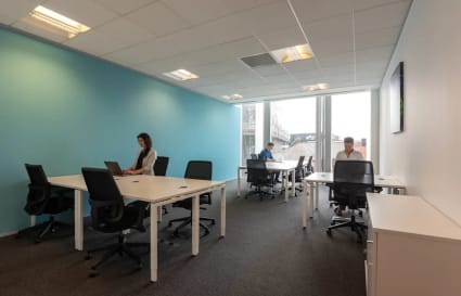 Private Office in Reading for up to 39 Desks