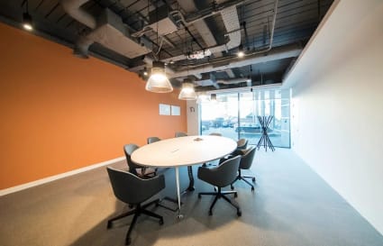 42 Person External Private Office