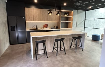 Hot Desks (Business Hours)