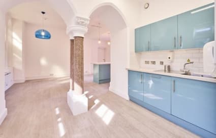 4 Person Private Office in London