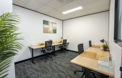 Suite 11 - 14 sqm | 4 Person External Office