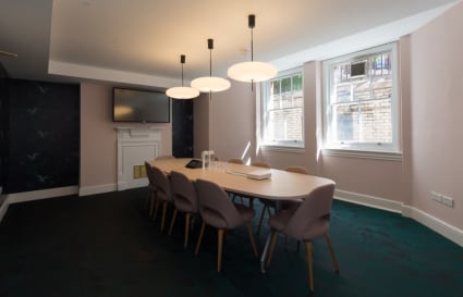 8 Person Private Office in London with Meeting Room | 480 sq ft