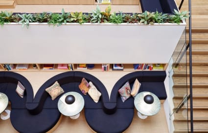 20 Person Private Office in London | 584 Sq. Ft.