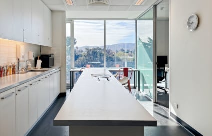 5 Person External Private Office in Dulwich