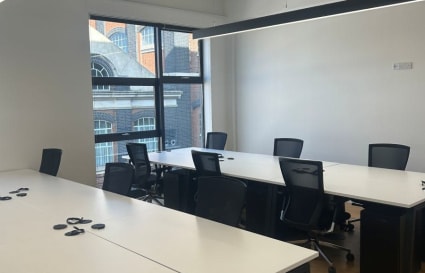 14 Person Private Office | 430 Sq. Ft.