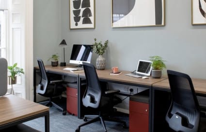 8 Person Office Available | 265 Sq. Ft.