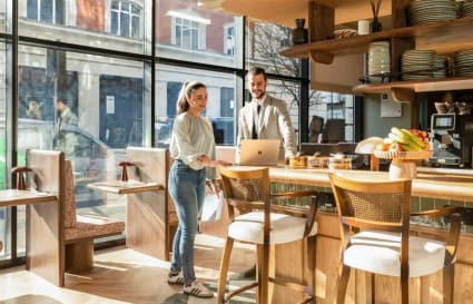 14 Person External Private Office in London | 475 Sq. Ft.