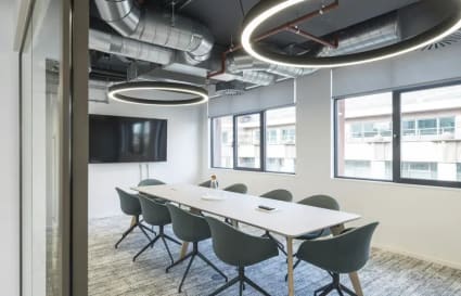 12 Person Private Office in London | 395 Sq. Ft.