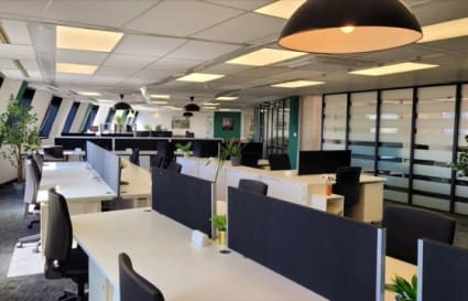 12 Person External Private Office in London | 323 Sq. Ft.