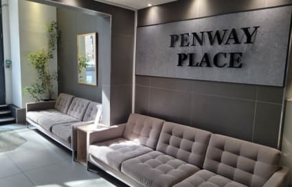 24 Person External Private Office | 776 Sq. Ft. 