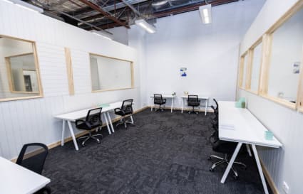 9 Person Serviced Office in Norwest