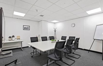 Private Office for up to 5 People | 235 Sq. Ft.