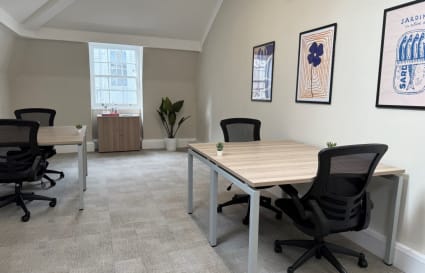 Private Office for up to 16 People | 720 Sq. Ft.