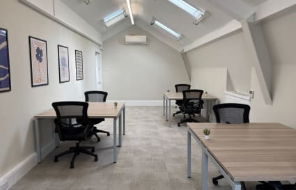 Private Office for up to 20 People | 800 Sq. Ft.