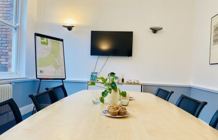 Private Office for up to 10 People | 420 Sq. Ft.