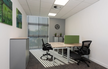 6 Person External Private Office in Birmingham | 258 Sq. Ft.
