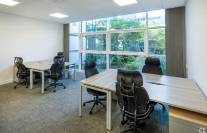 6 Person External Private Office in Birmingham | 258 Sq. Ft.