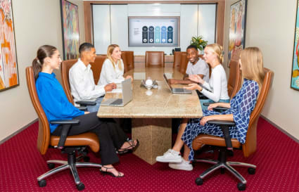 8 Desk Serviced Office