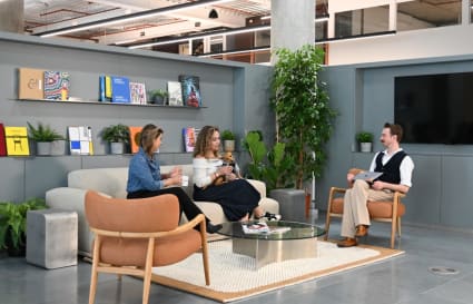 6 Person Serviced Office in London | 226 Sq. Ft.