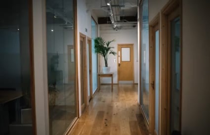 8 Person Private Office in London