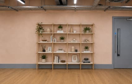 Managed Office for up to 18 People | 1,043 Sq. Ft.