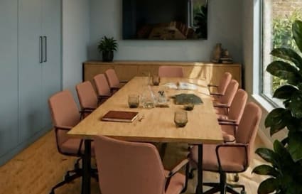 Managed Office for up to 18 People | 1,043 Sq. Ft.