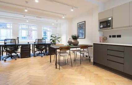 Managed Office for up to 6 People | 473 Sq. Ft.