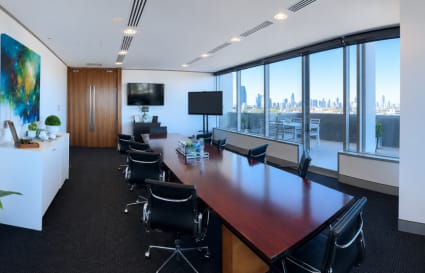 5 Person Internal Private Office Suite