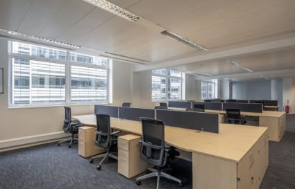 Private Office for up to 12 People | 1,025 Sq. Ft.