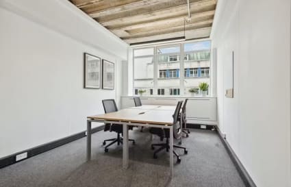Private Office for up to 4 People | 340 Sq. Ft.