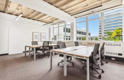 Private Office for up to 4 People | 340 Sq. Ft.