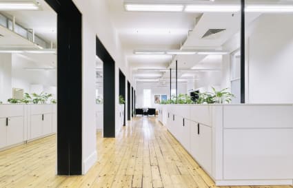 Bright, Flexible Coworking Desks Available | Standard Size
