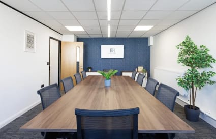 10 Person Private Office in Cardiff