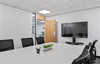 Private Office for up to 7 People | 351 Sq. Ft.