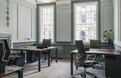 4 Person Private Office | 325 Sq. Ft.
