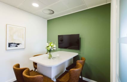16 Person Private Office | 510 Sq. Ft. 