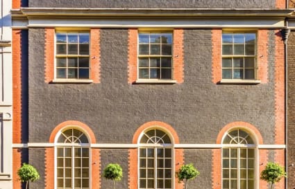8 Person Office Available | 400 Sq. Ft.