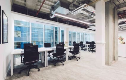19 Person External Private Office | 753 Sq. Ft.