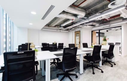21 Person External Private Office | 818 Sq. Ft.