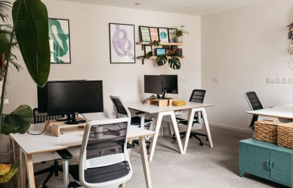 Premium 6 Desk Private Office in Central Brighton