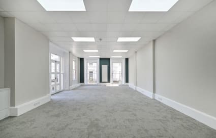 Managed Office for up to 20 People | 1,412 Sq. Ft.