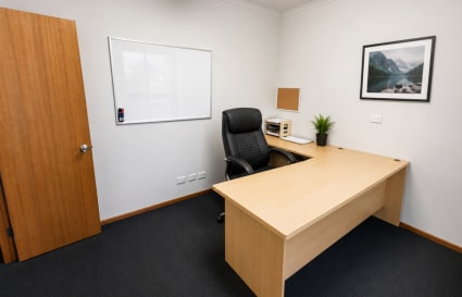 Private Offices in Mount Clear