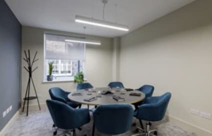 4 Person Private Office in London | 172 Sq. Ft. 
