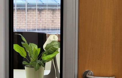 External Private Office Space for up to 6 People with 4-pax Meeting Room | 345 Sq. Ft.