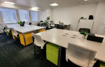 14 Person External Private Office | 493 Sq. Ft.